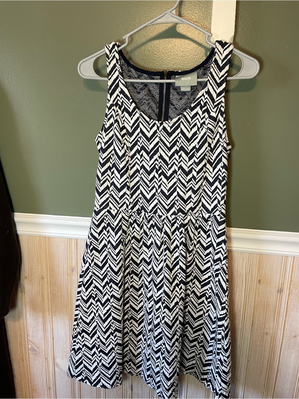 Maeve Anthropology Black and White Chevron Sleeveless Mini Dress
